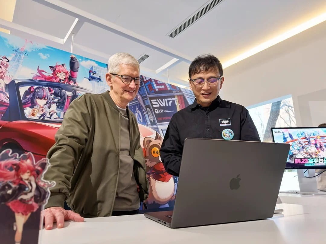 Tim Cook, CEO de Apple se reunió con el equipo de NTE